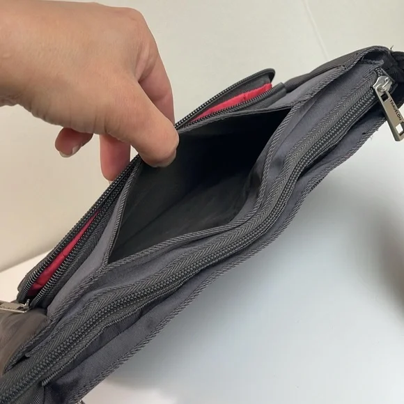 Travelon Anti-Theft Crossbody - Picture 9 of 16